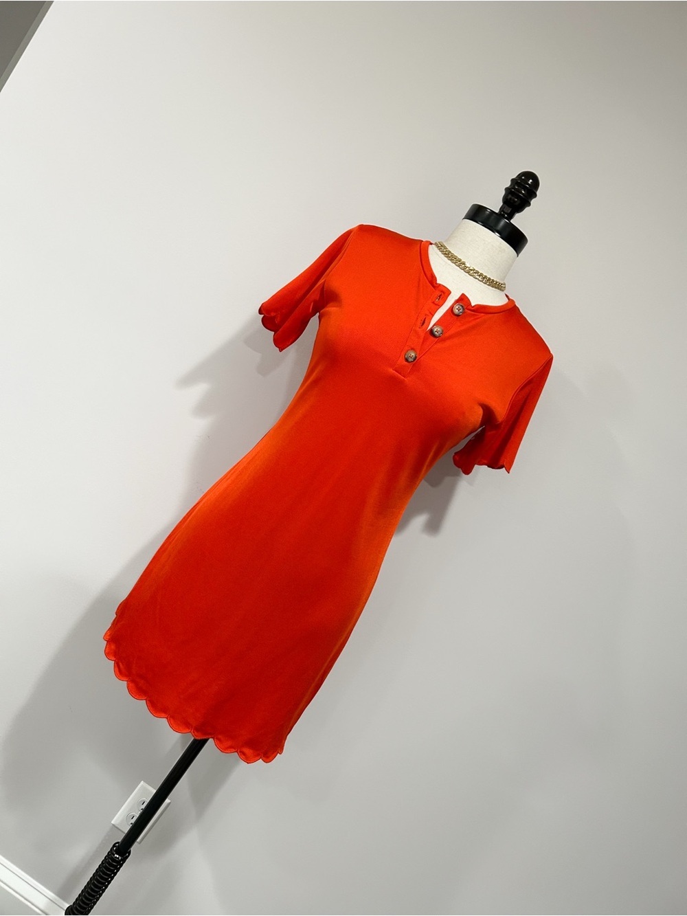 House of Harlow 1960 Orange Scallop-Hem Short Sleeve Mini Dress